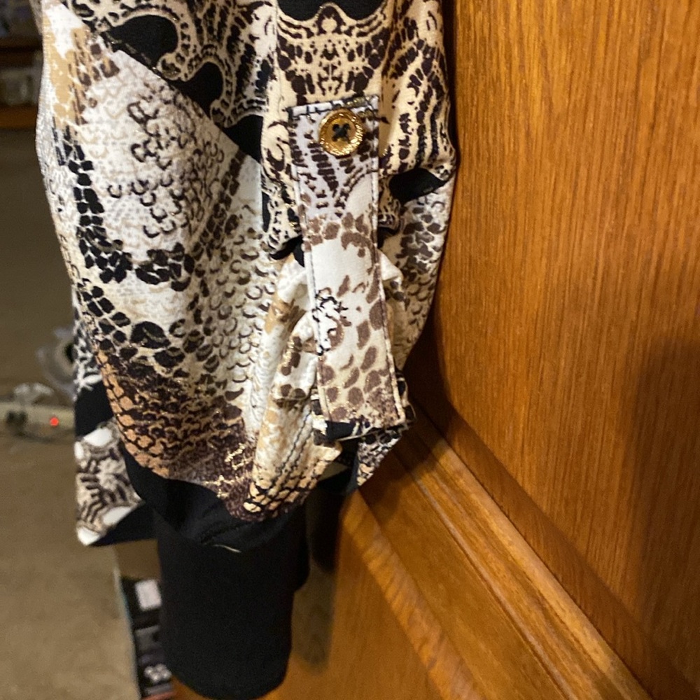 JM Collection Blouse. - Picture 5 of 7
